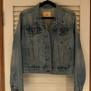 Womens Levi’s Denim Jacket